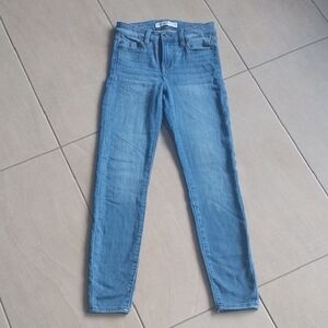 Liverpool Light Blue Women's Skinny Jeans